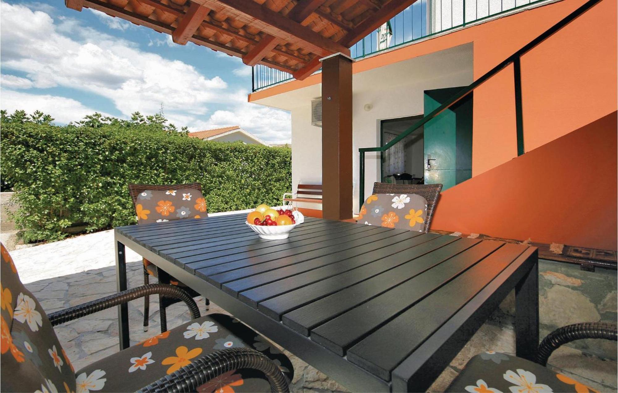 2 Bedroom Beautiful Home In Sparadici Grebaštica Eksteriør bilde